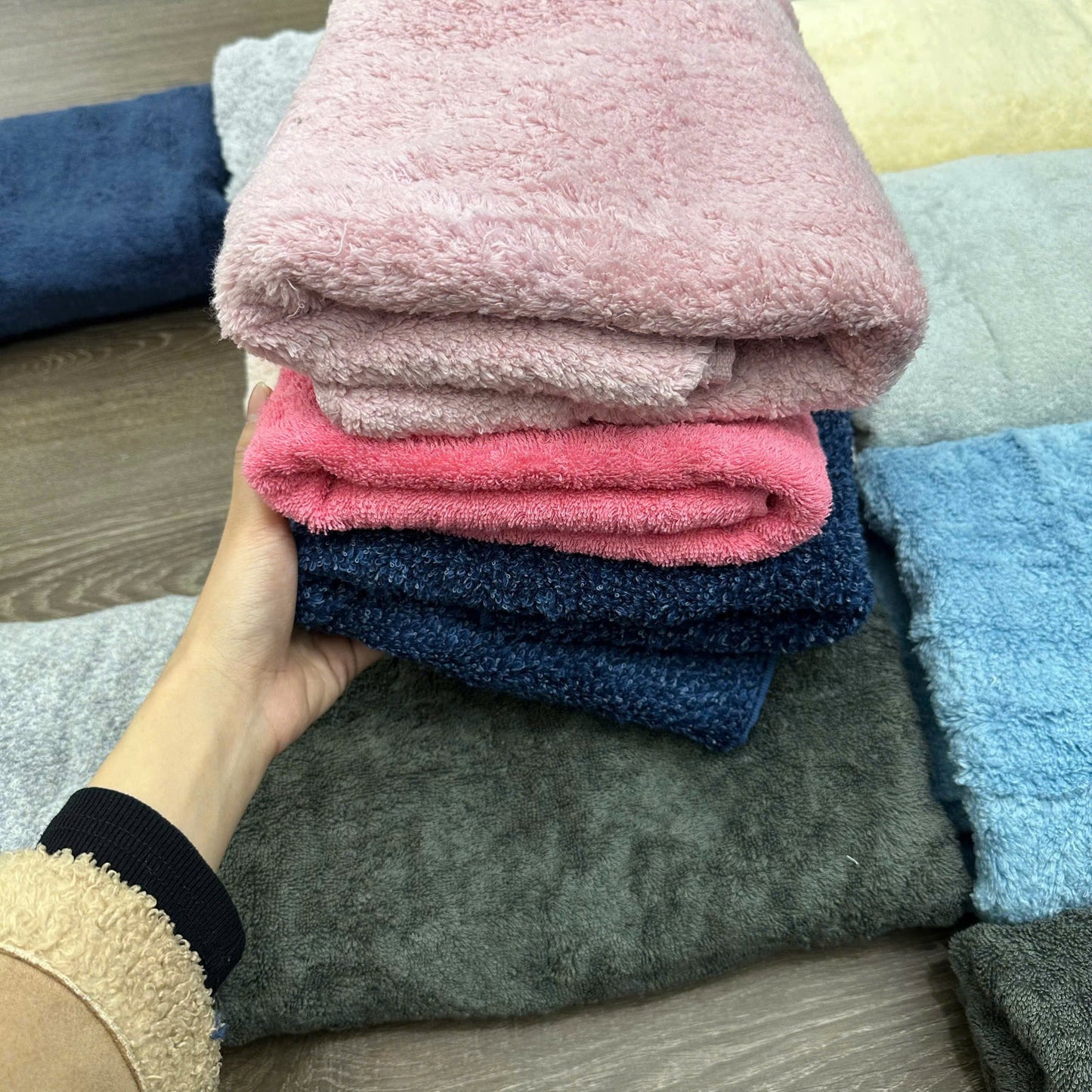 Khăn tắm xuất dư trơn MJ 60x120, 230g