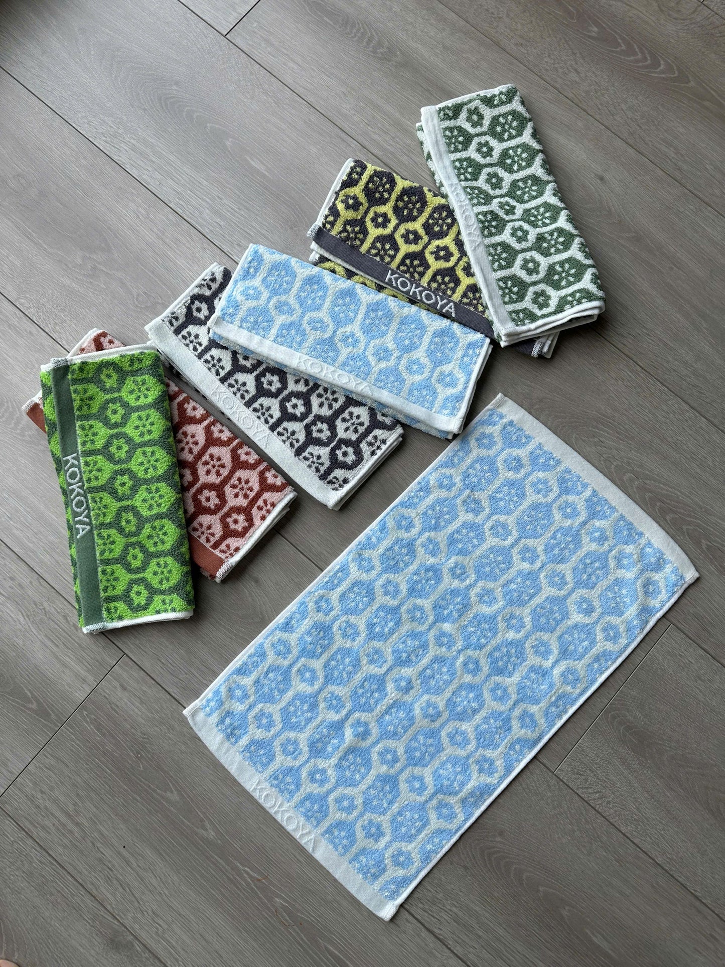 Khăn Kokoya Hoa Cúc - 100% commbed cotton